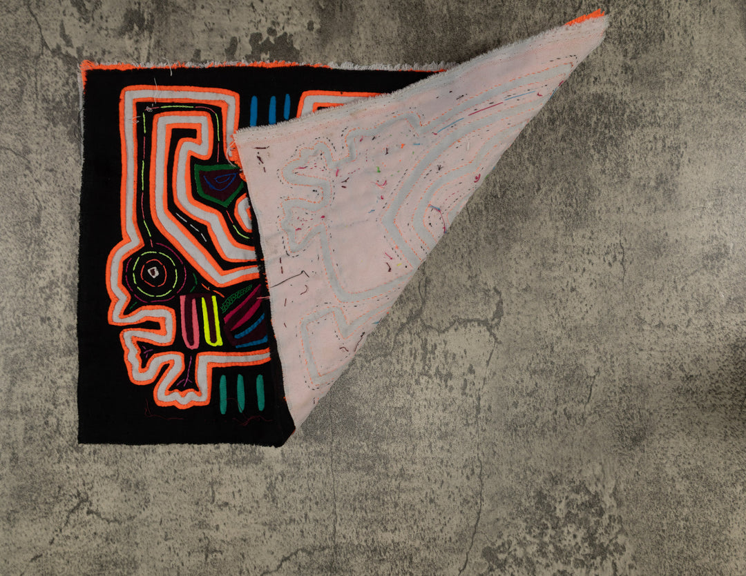 Classic Black White And Orange Chick On A String Mola