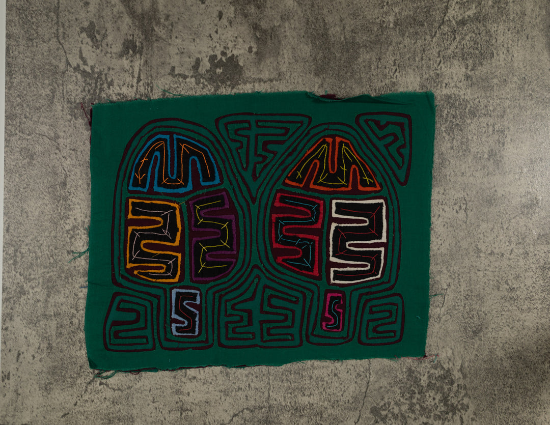 Classic Green Arrowhead Mola