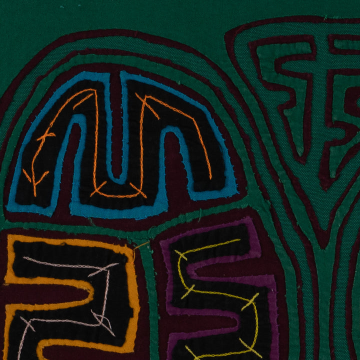 Classic Green Arrowhead Mola