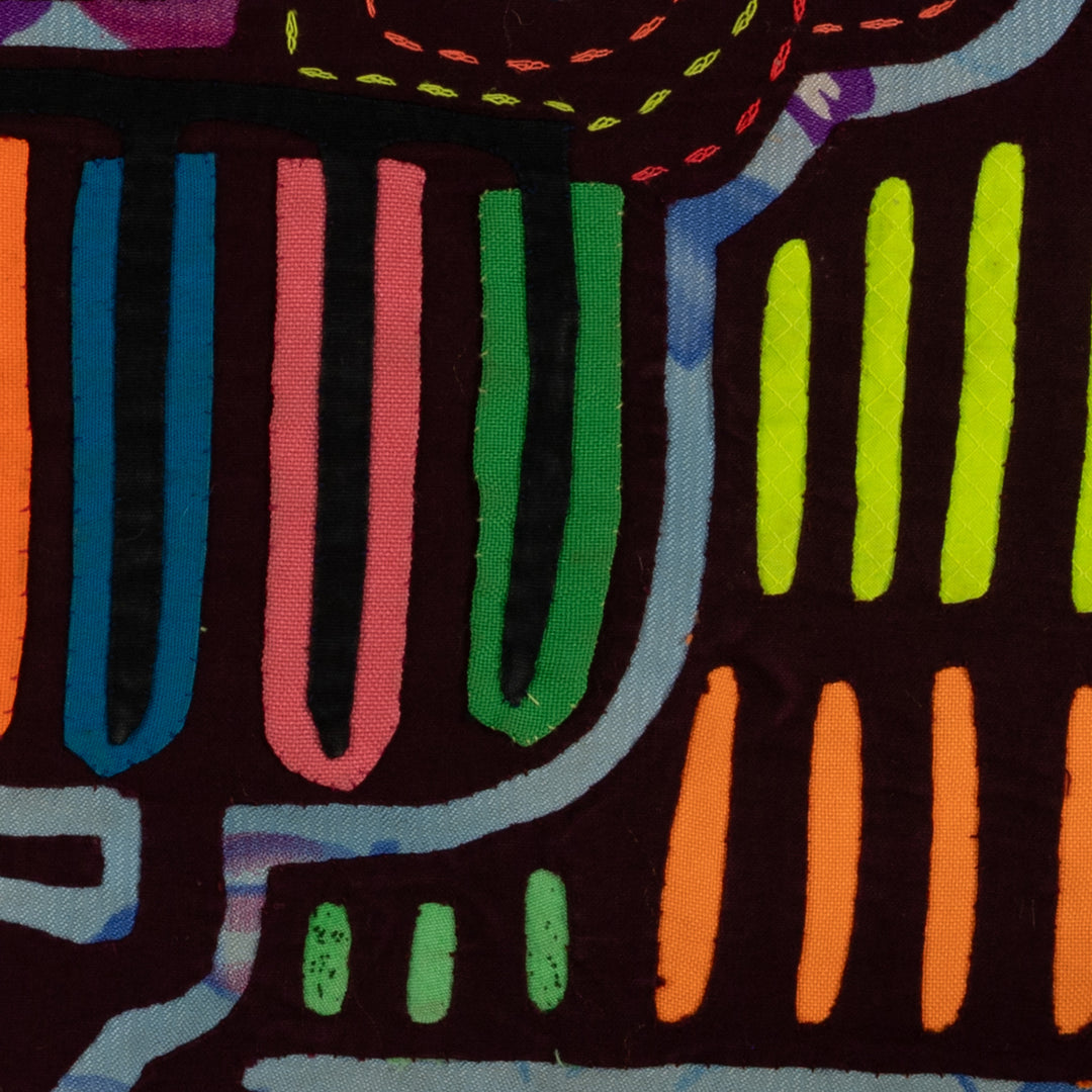 Vintage Maroon King Of The Jungle Mola