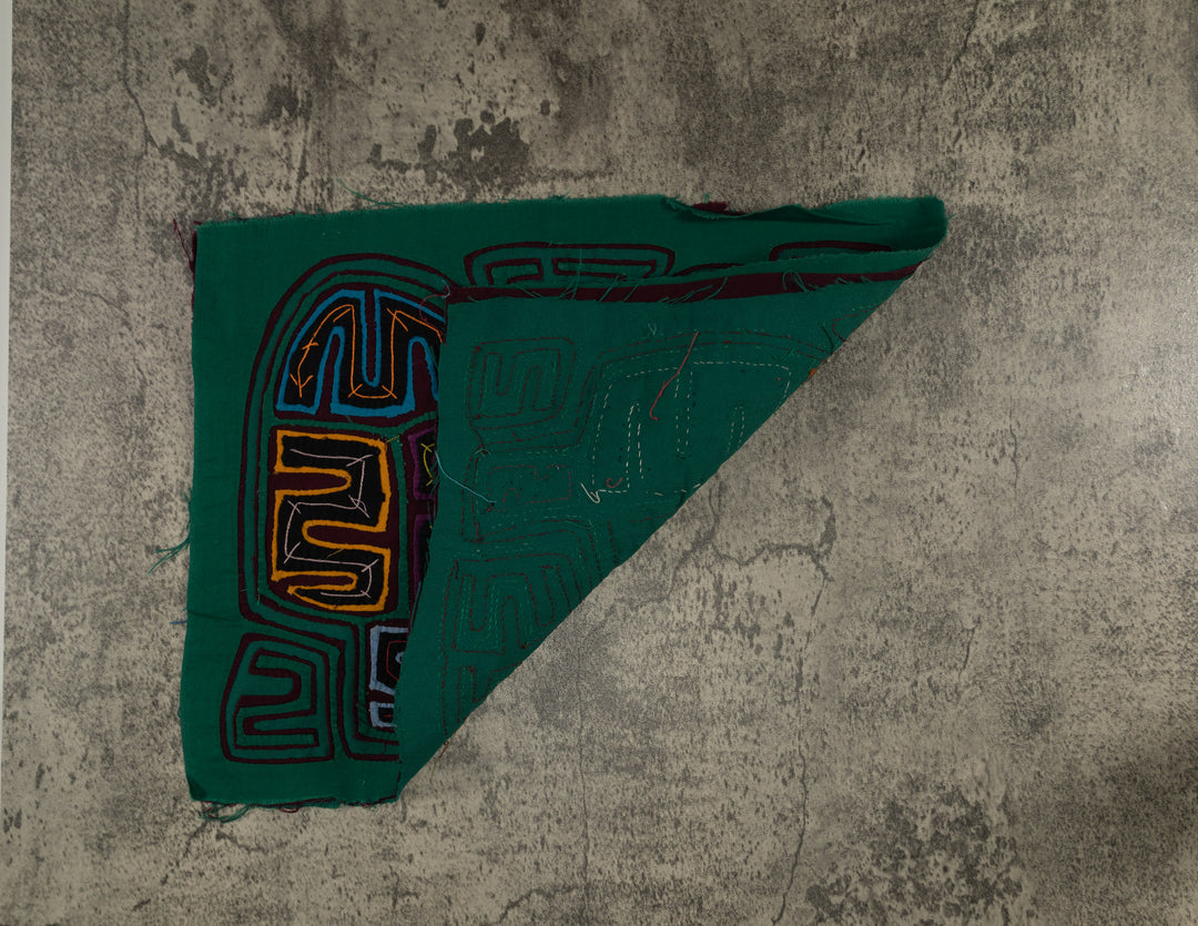 Classic Green Arrowhead Mola