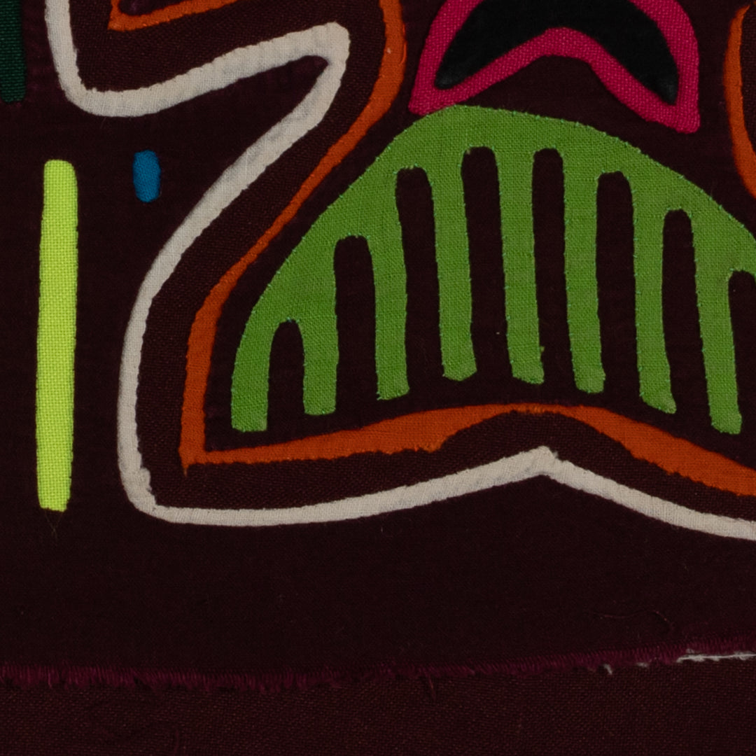 Classic Multi-Color Hummingbird Kiss Mola