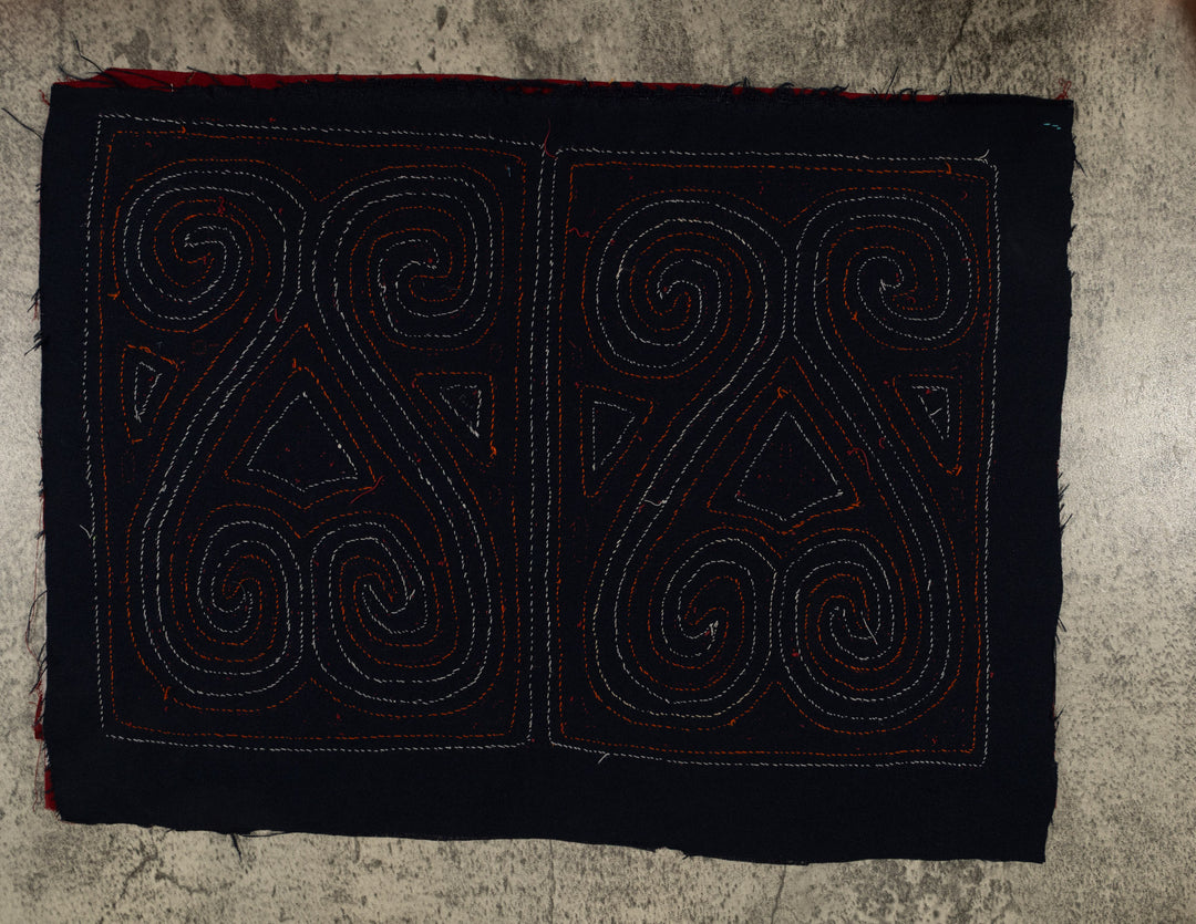 Traditional Burgundy Black And White Fancy Sister Mola