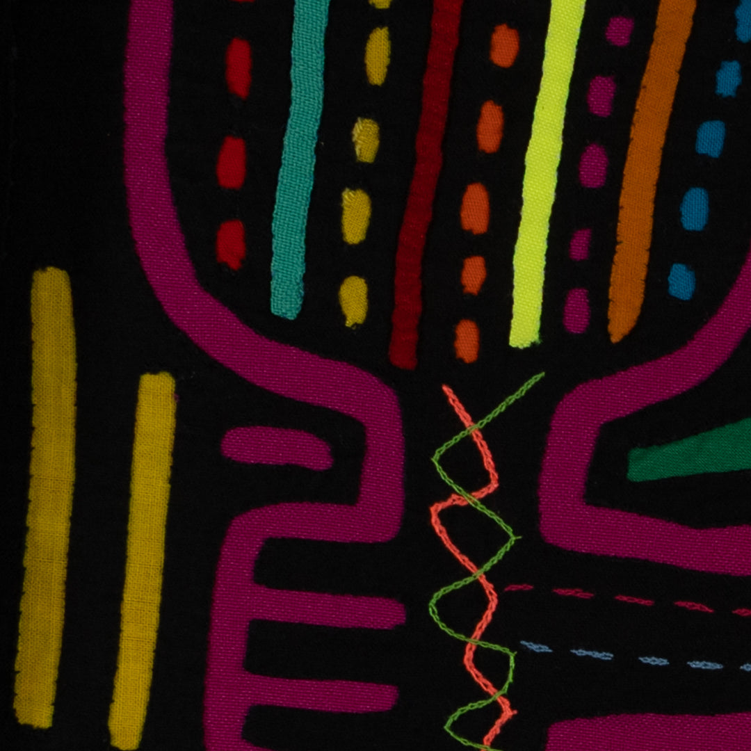 Classic Black And Purple Cayuco Paddle Man Mola