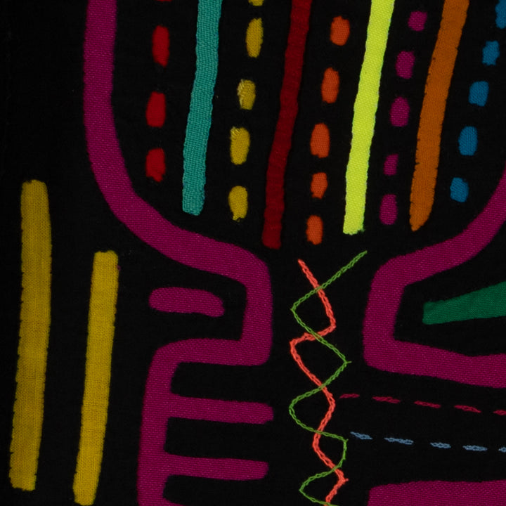 Classic Black And Purple Cayuco Paddle Man Mola