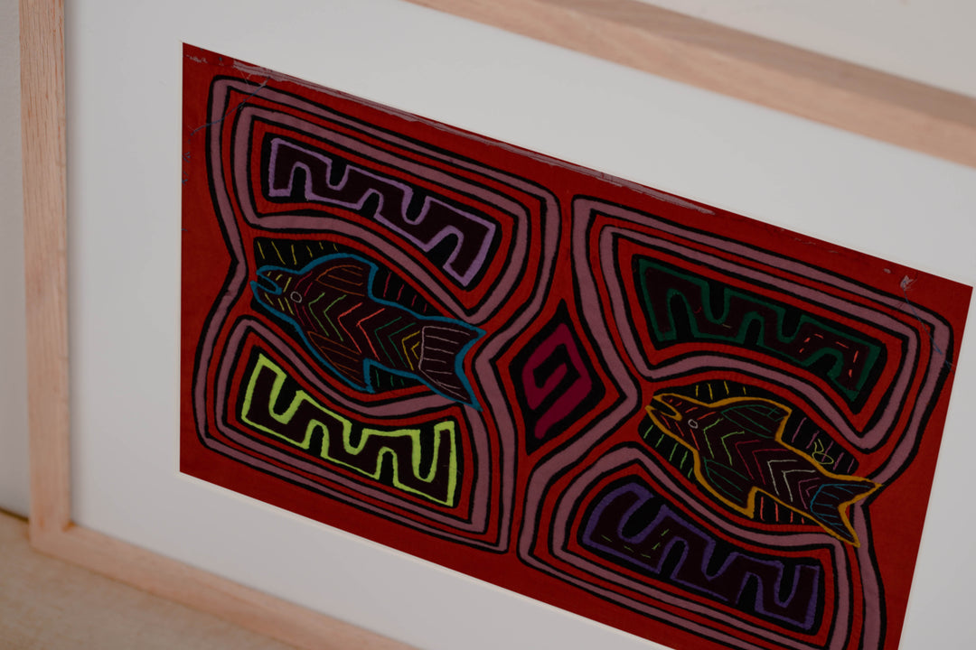 Classic Orange And Pink Fish Aquarium Mola