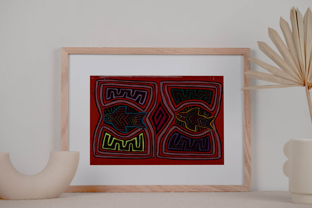 Classic Orange And Pink Fish Aquarium Mola