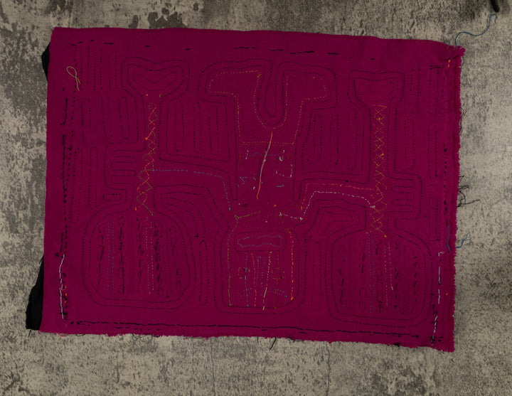 Classic Black And Purple Cayuco Paddle Man Mola