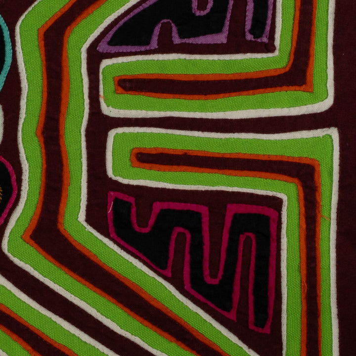 Classic Burgundy And Green Floral Flower Mola