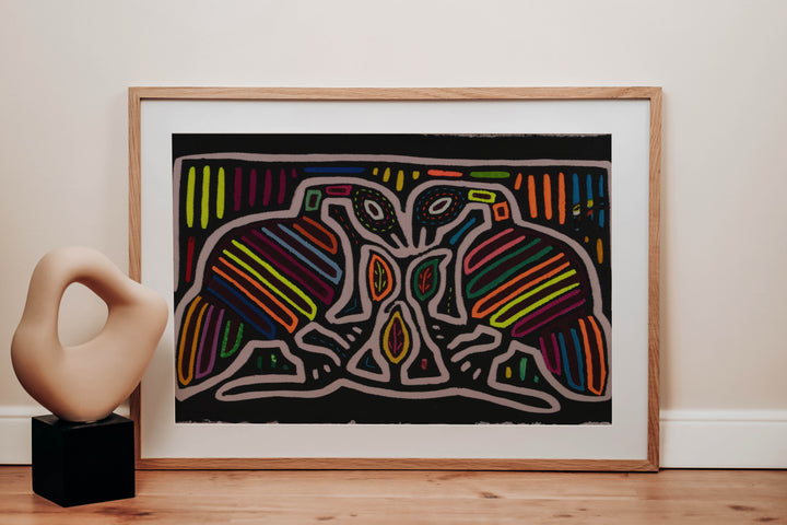 Traditional Black And White Rainbow Lovebird Mola