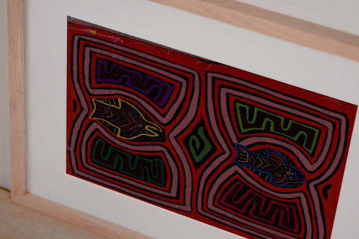 Classic Orange And Pink Fish Aquarium Mola