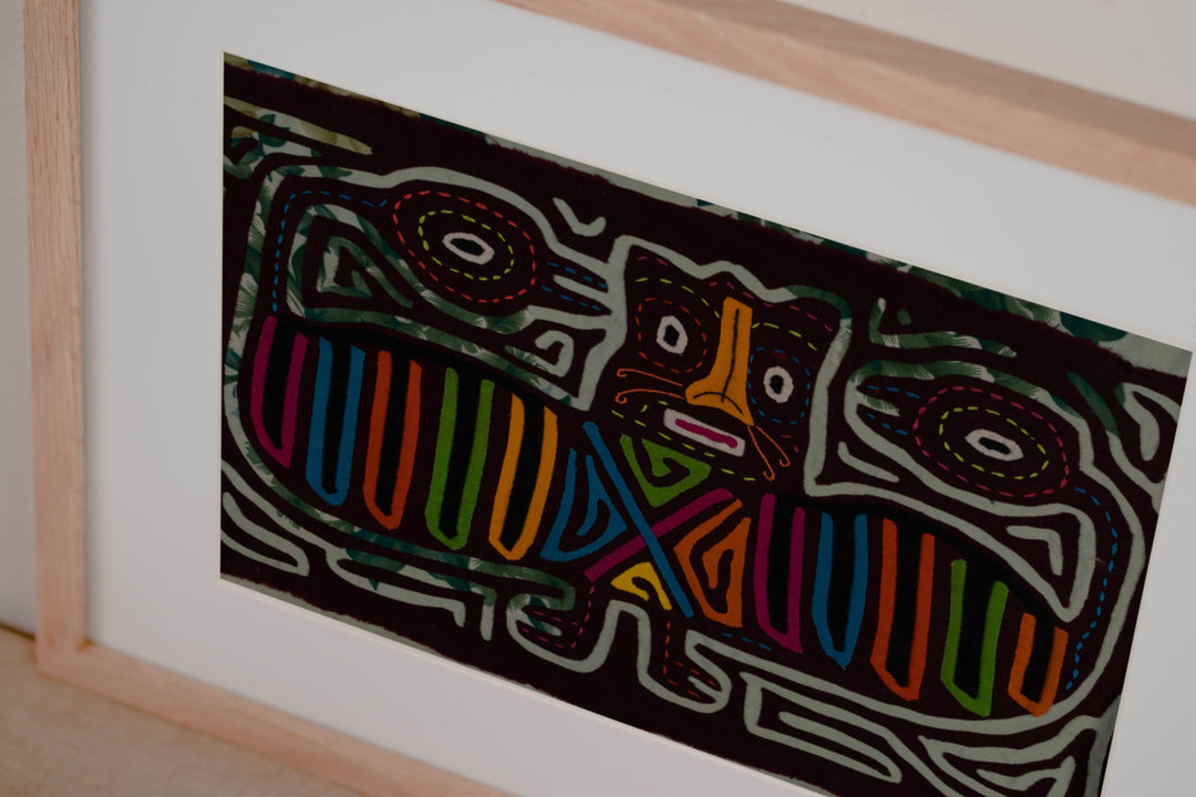 Vintage Maroon King Of The Jungle With Advicers Mola