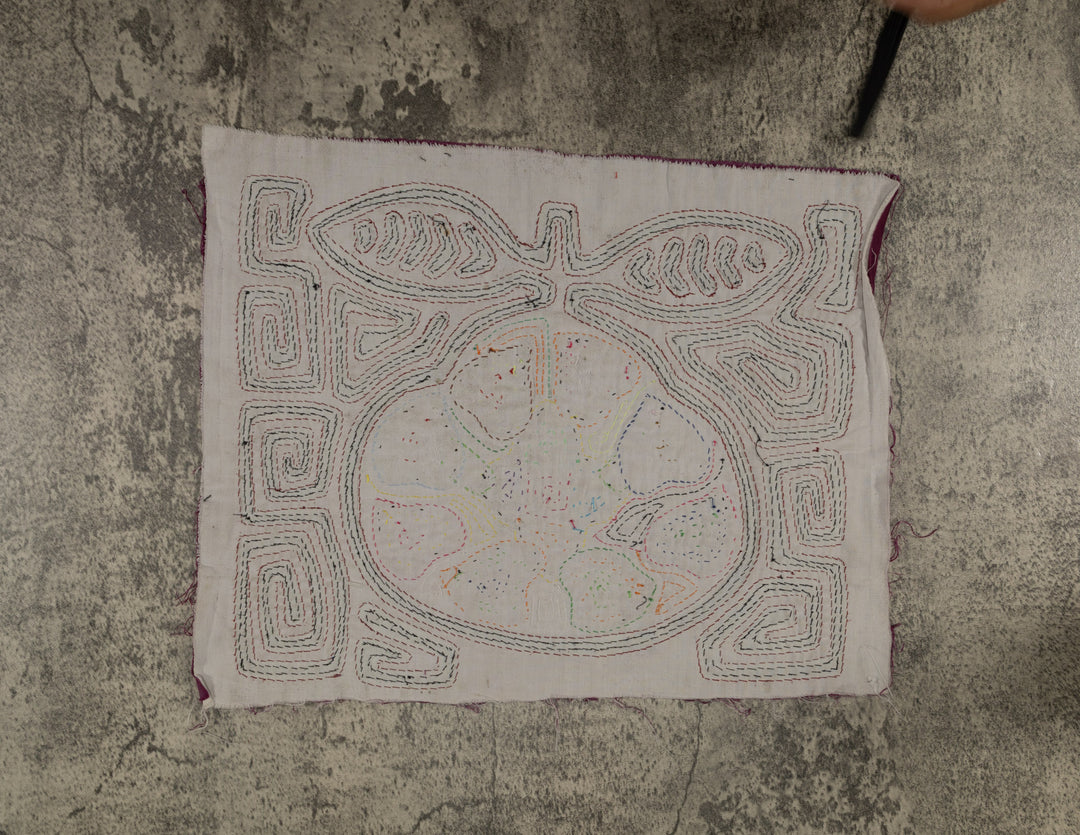 Classic Maroon Black And White Design Mola