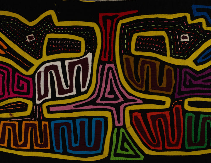 Classic Super Weird Black And Yellow Dog Mola