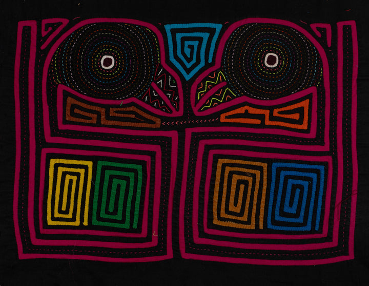 Traditional Black And Rosada Bird Talk Mola