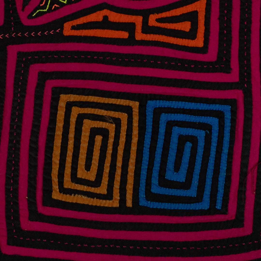 Traditional Black And Rosada Bird Talk Mola