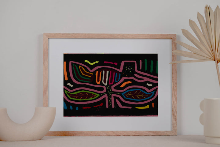 Traditional Black And Purple Big Beak Bird Mola