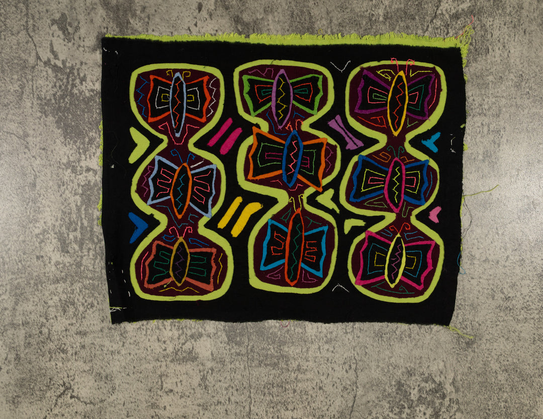 Traditional Black And Green Bowtie Butterfly Mola