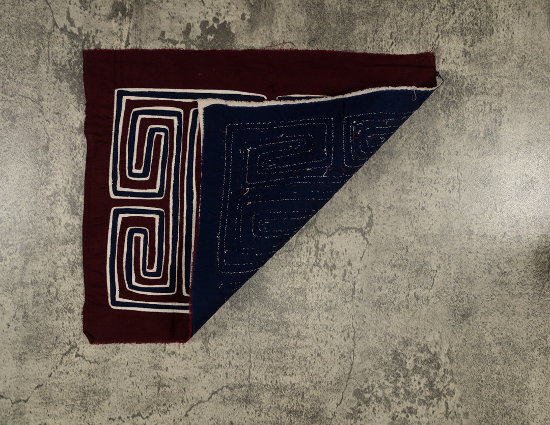 Traditional Burgundy Black And White Classic Design Mola