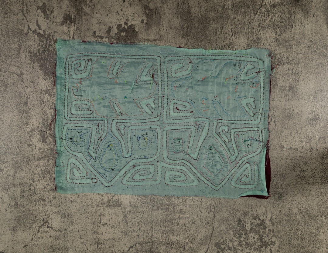 Classic Burgundy And Blue Fish Mola