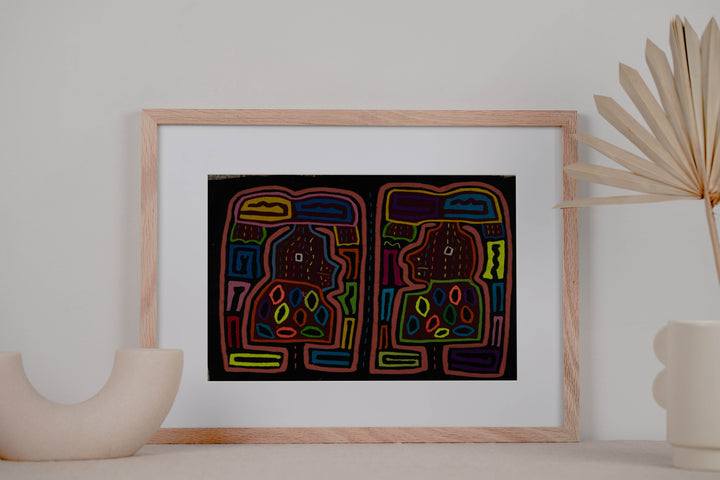 Classic Design Pink And Black Basket Head Mola