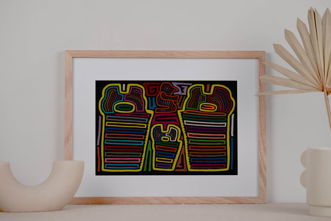 Traditional Black And Yellow Carpenter Wood Saw Mola