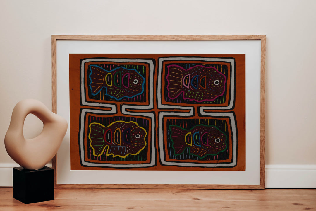 Traditional Orange And White Fish Aquarium Mola