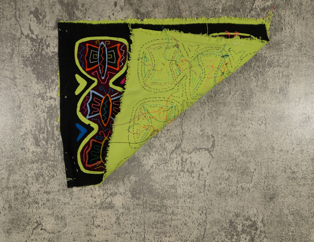 Traditional Black And Green Bowtie Butterfly Mola