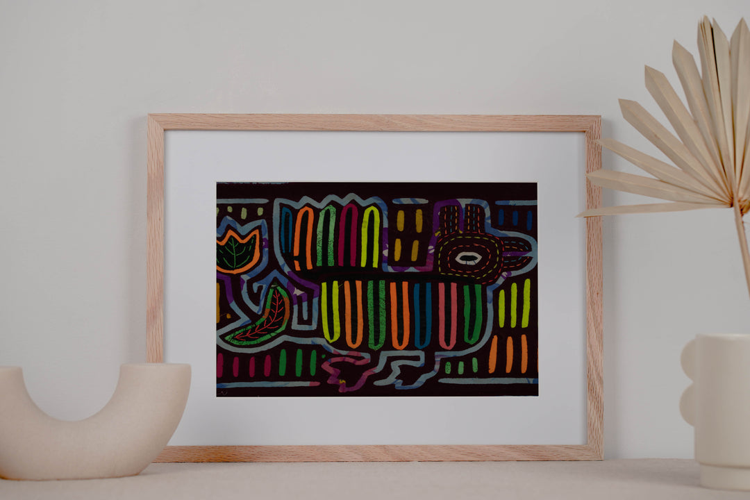 Vintage Maroon King Of The Jungle Mola