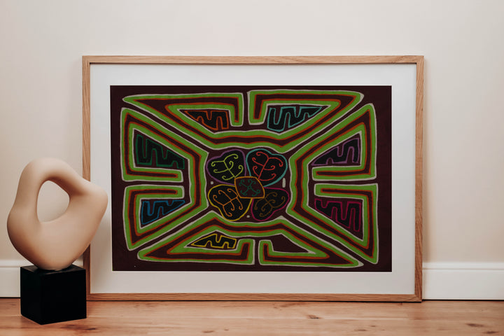 Classic Burgundy And Green Floral Flower Mola