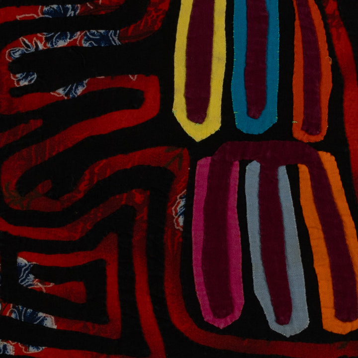 Vintage Black And Red Optical Illusion Frog Mola