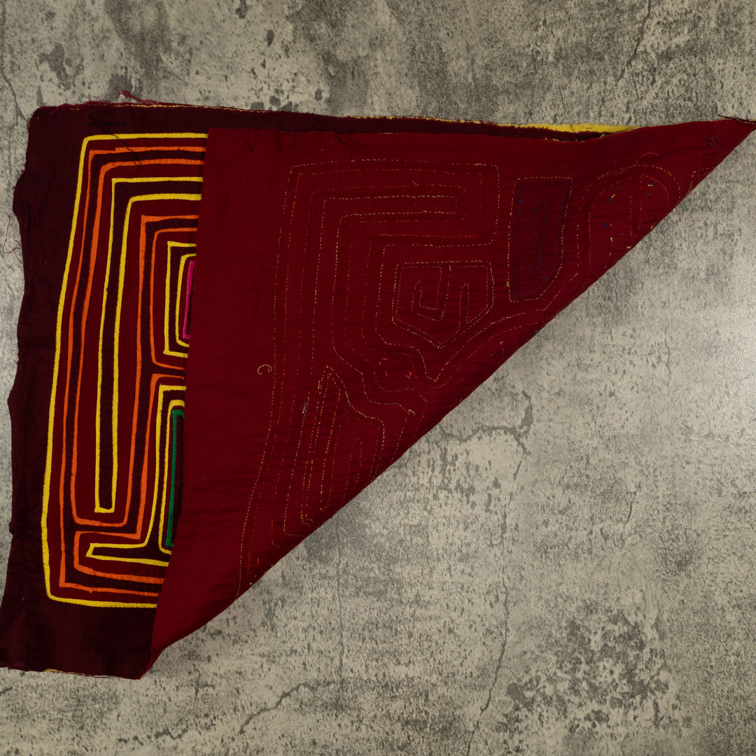 Traditional Multi-Color Deer In The Jungle Mola