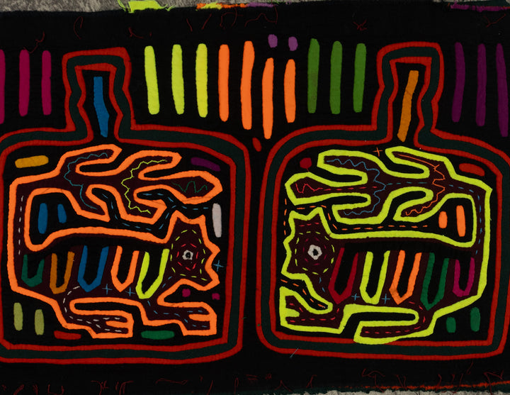 Rainbow Colors Tree Squirrel Mola