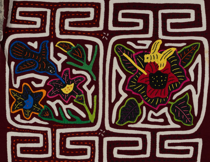 Traditional Hummingbird Bee And Flower Mola