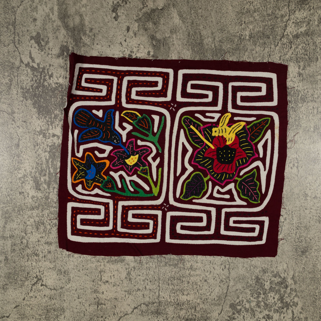 Traditional Hummingbird Bee And Flower Mola