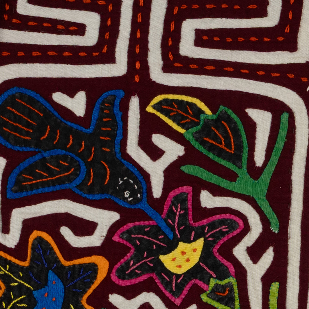 Traditional Hummingbird Bee And Flower Mola