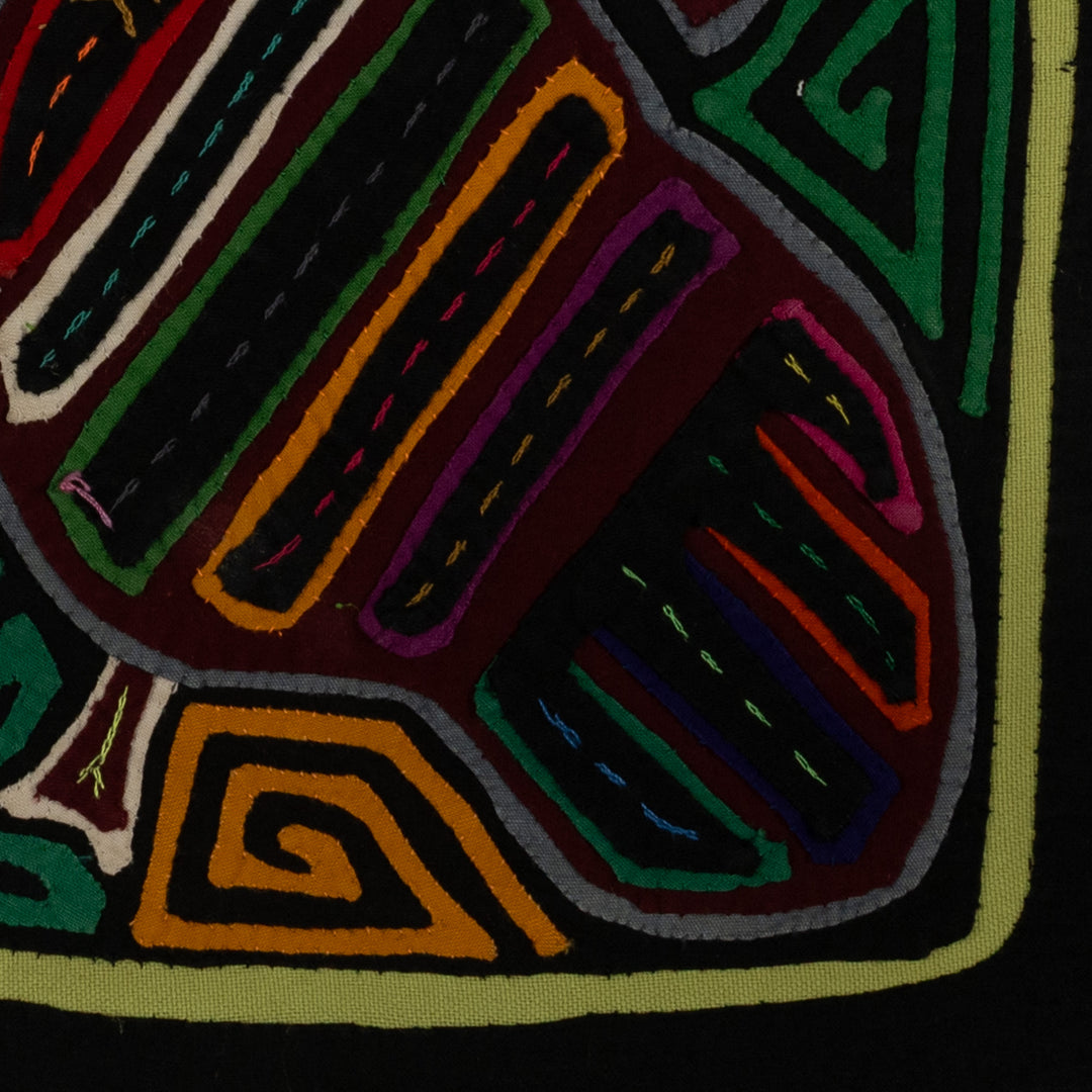 Traditional Landing Duck Mola