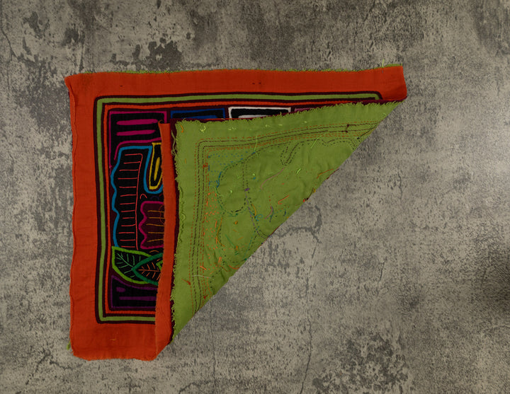 Classic Rainbow Colors Song Bird Mola