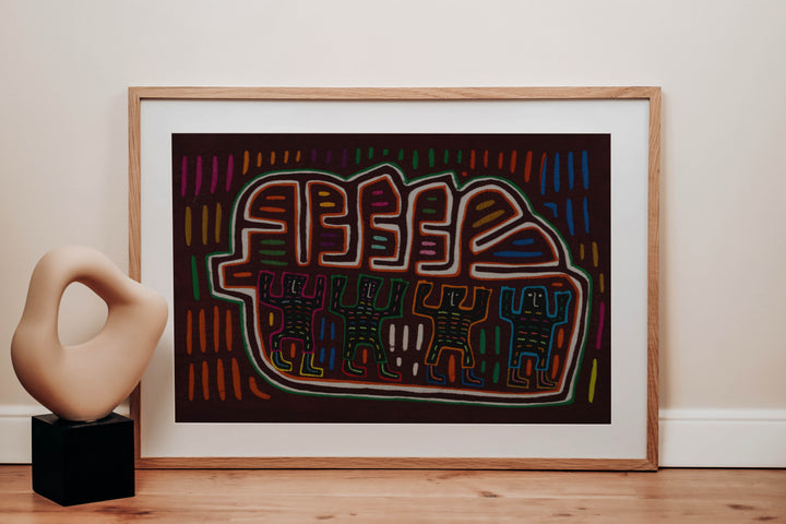 Classic Burgundy And White Boat People Mola