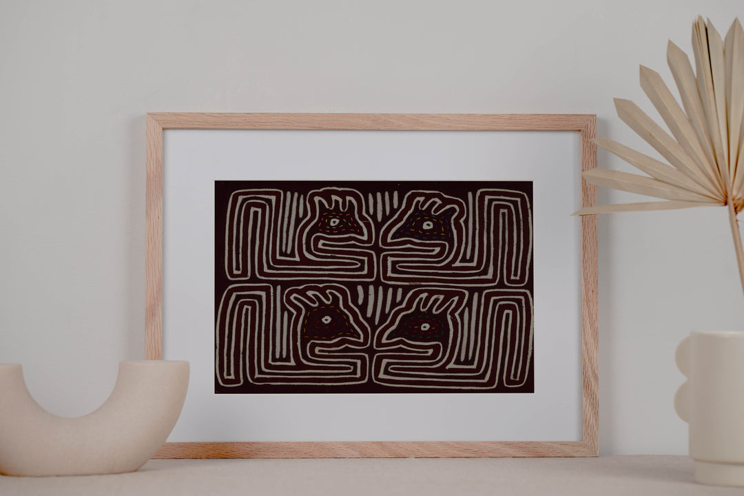 Burgundy And White Bird Head Mola