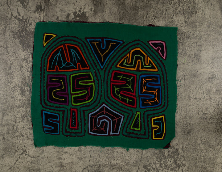 Classic Green Arrowhead Mola