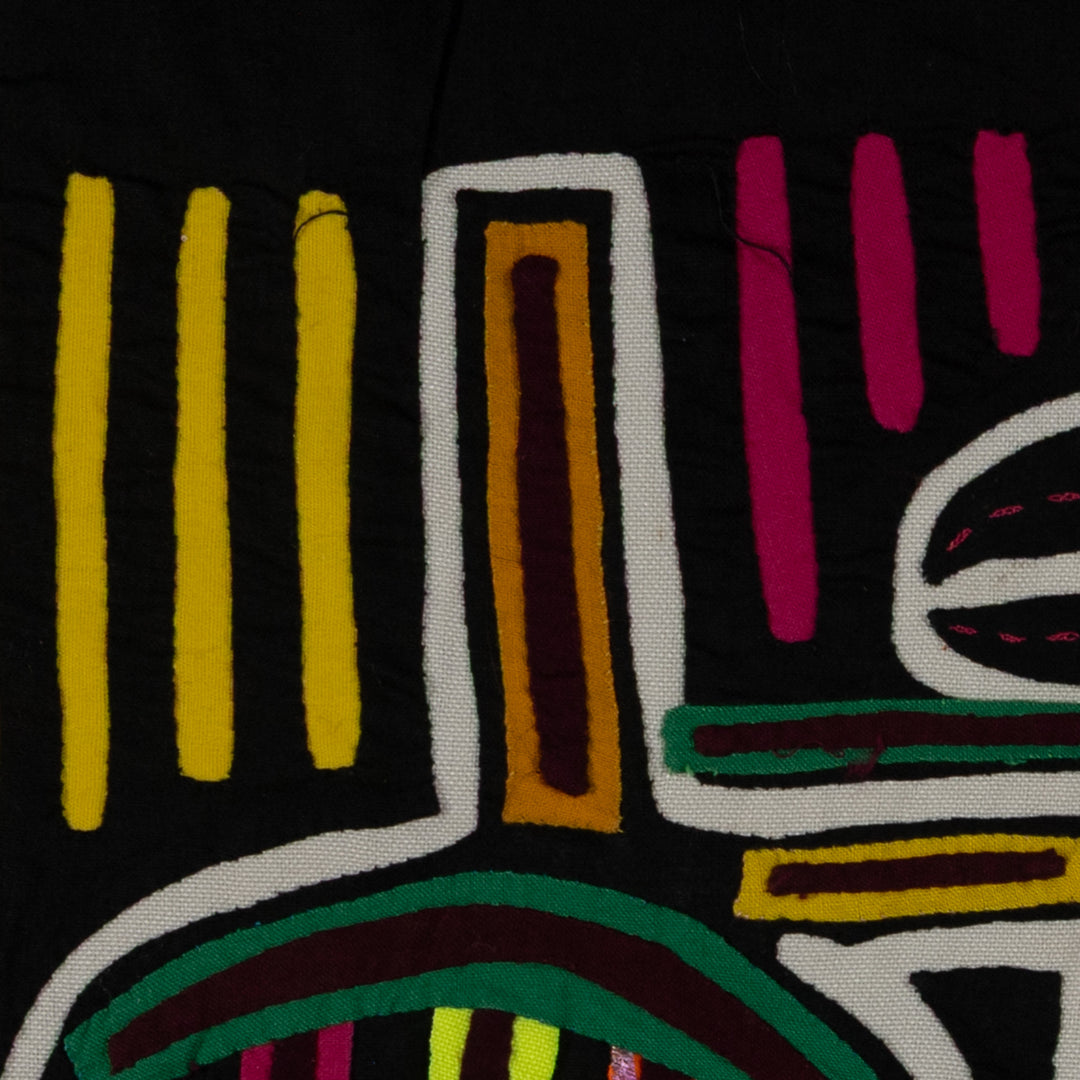 Classic Multi-Color Hotel Maid Mola