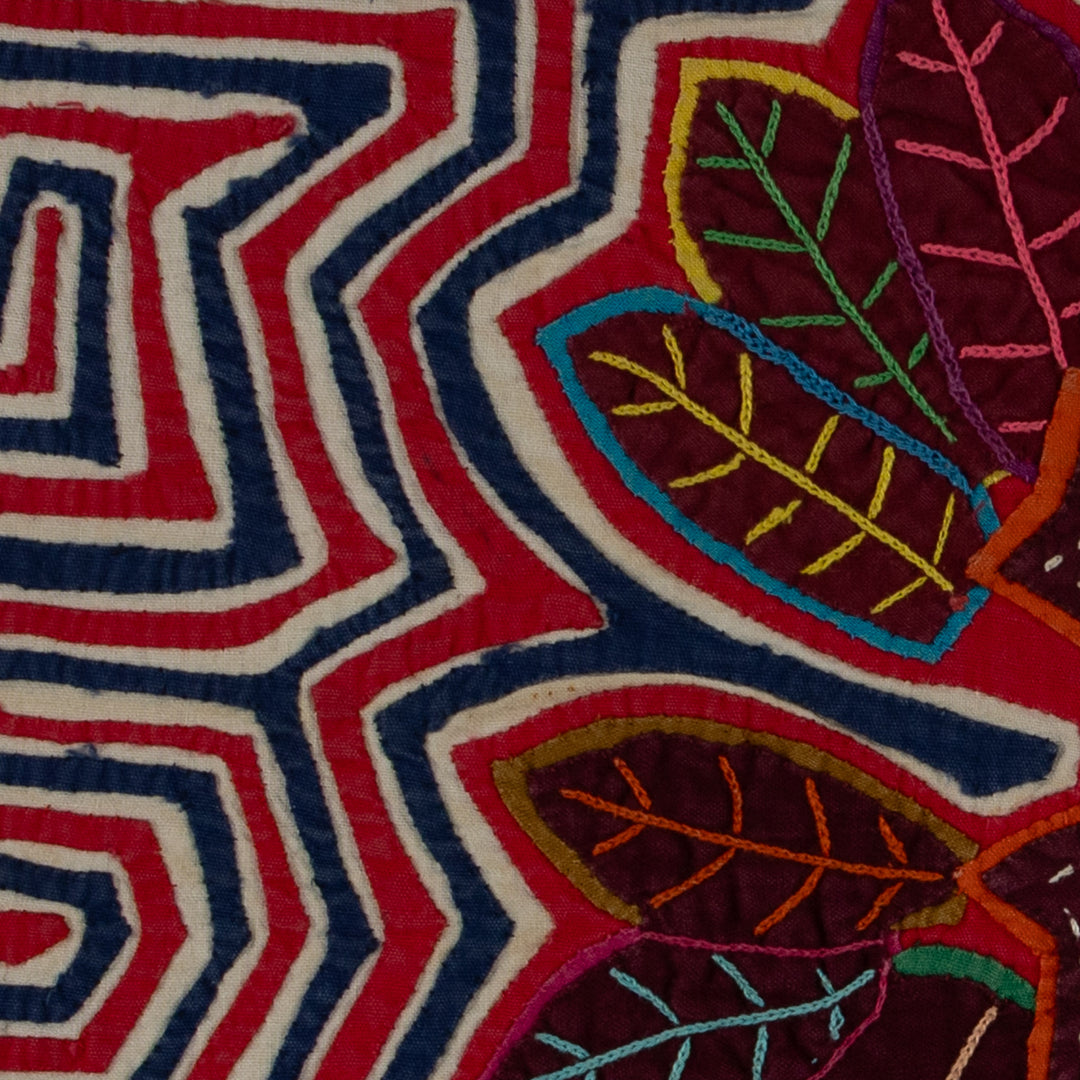 Classic Red White And Blue Floral Flower Mola