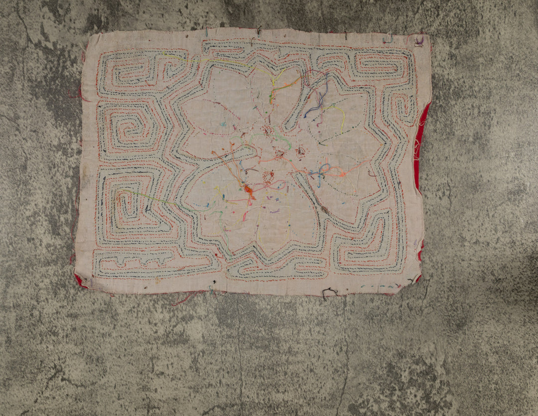 Classic Red White And Blue Floral Flower Mola