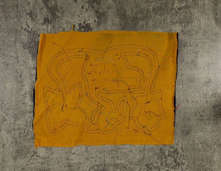 Classic Black And Gold Swan Flower Mola