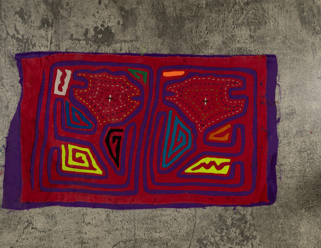 Vintage Red Speaking Out Of Both sides Of Mouth Mola