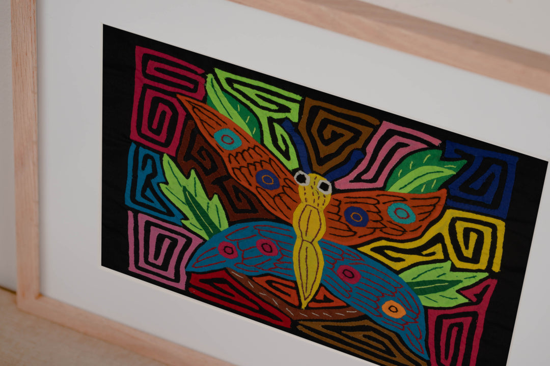 Yellow Jungle Morpho Butterfly with Leaves Mola