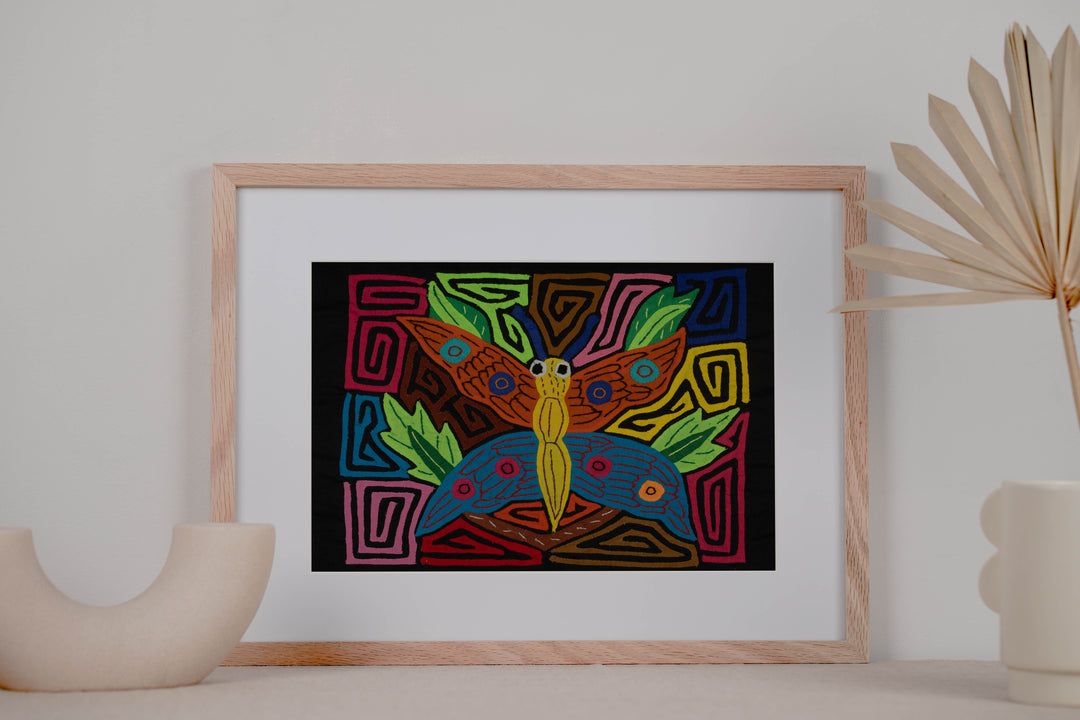 Yellow Jungle Morpho Butterfly with Leaves Mola