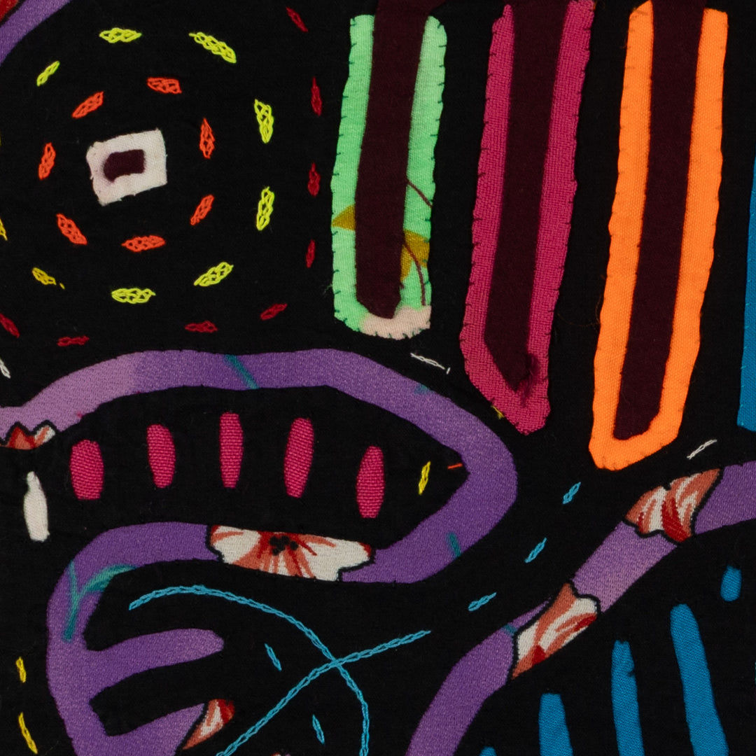 Vintage Black And Purple Gecko Mola