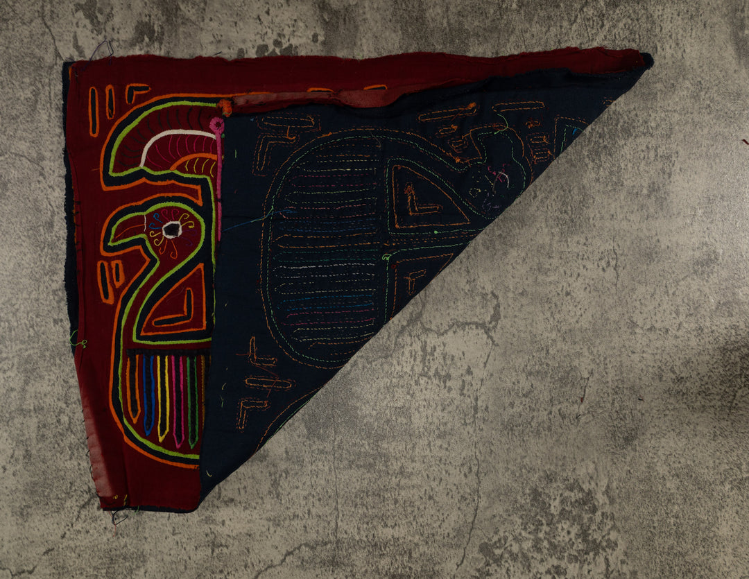 Swan Under Mushroom Umbrella Mola